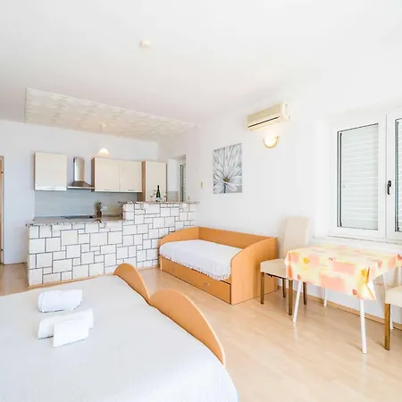 דירה Marnic Blue Chill- Comfort With Balcony S4 מליני